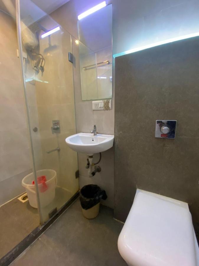 Hotel Airport Prime -Near Mumbai International Airport Andheri East Екстер'єр фото