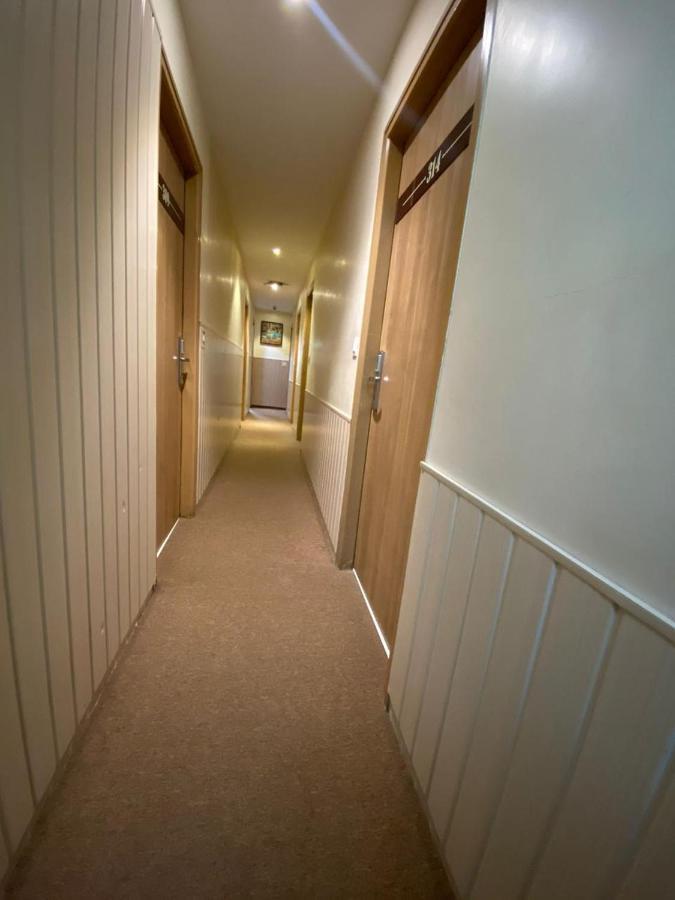 Hotel Airport Prime -Near Mumbai International Airport Andheri East Екстер'єр фото